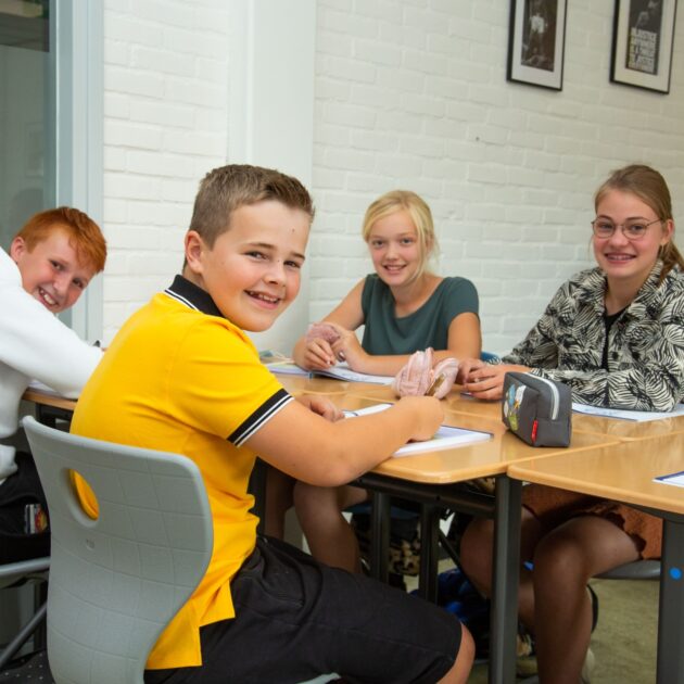 Leerlingen Beroepencollege De Swaef Driestar-Wartburg